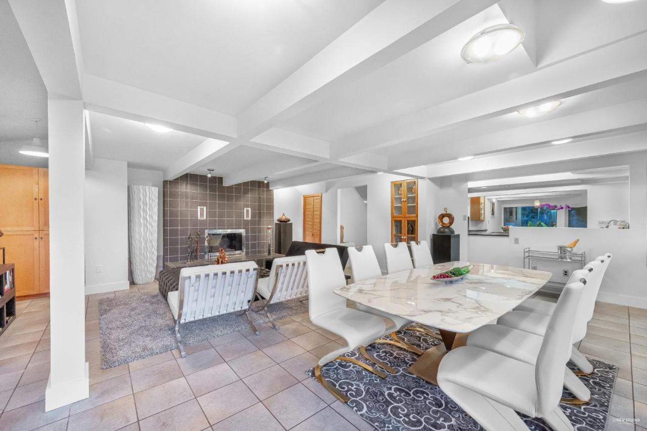 Seymour Private Bedroom, Ensuite Bathroom With Shared Pool, Hot Tub With Views Βόρειο Βανκούβερ Εξωτερικό φωτογραφία