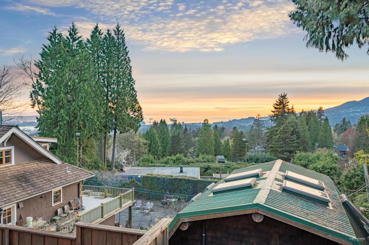 Seymour Private Bedroom, Ensuite Bathroom With Shared Pool, Hot Tub With Views Βόρειο Βανκούβερ Εξωτερικό φωτογραφία