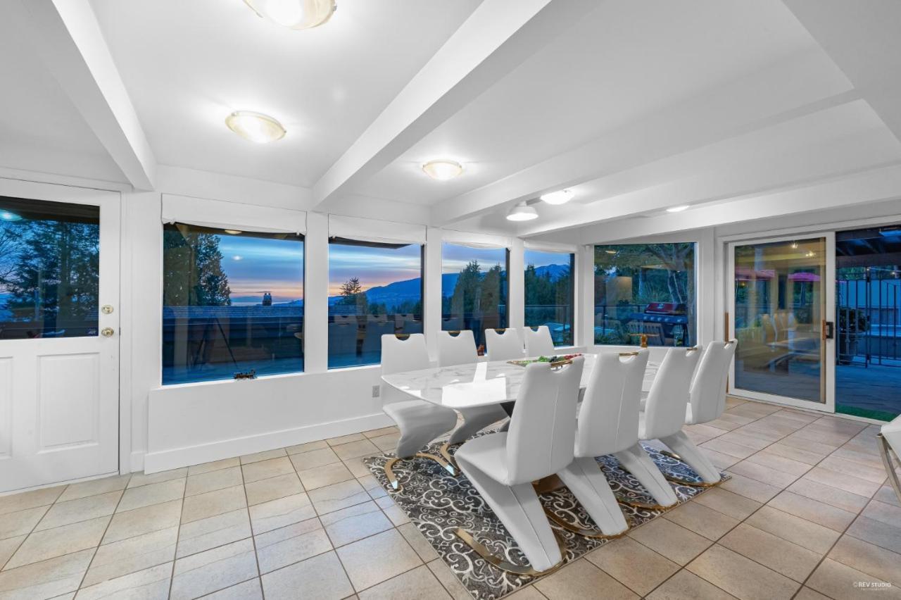 Seymour Private Bedroom, Ensuite Bathroom With Shared Pool, Hot Tub With Views Βόρειο Βανκούβερ Εξωτερικό φωτογραφία