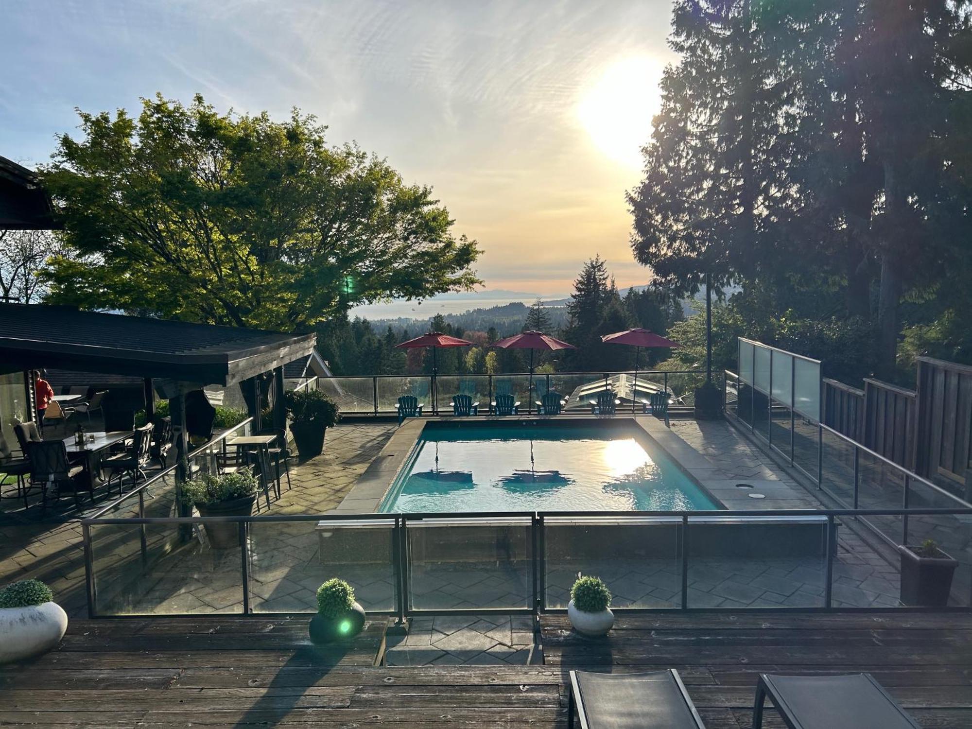 Seymour Private Bedroom, Ensuite Bathroom With Shared Pool, Hot Tub With Views Βόρειο Βανκούβερ Εξωτερικό φωτογραφία
