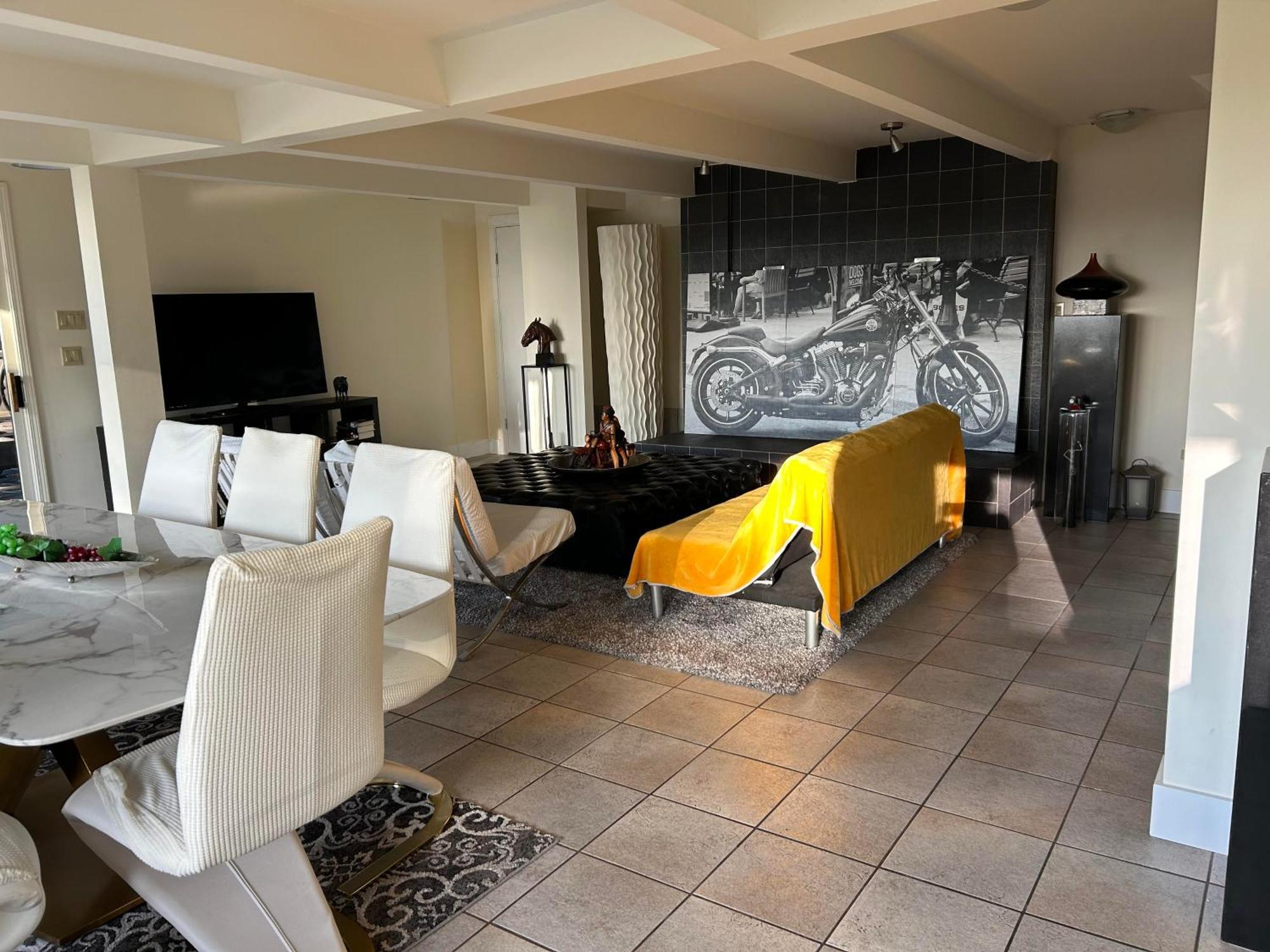 Seymour Private Bedroom, Ensuite Bathroom With Shared Pool, Hot Tub With Views Βόρειο Βανκούβερ Εξωτερικό φωτογραφία
