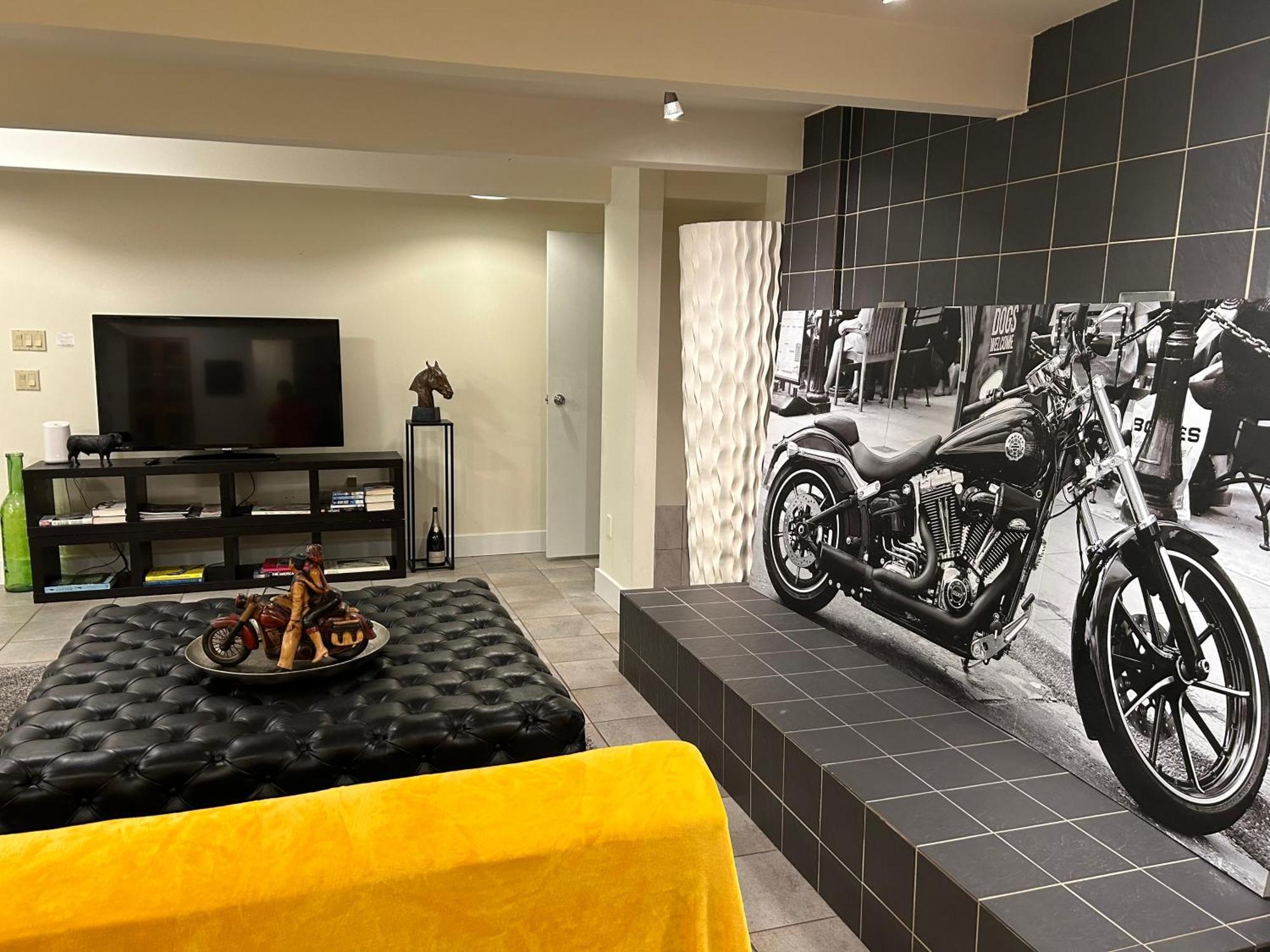 Seymour Private Bedroom, Ensuite Bathroom With Shared Pool, Hot Tub With Views Βόρειο Βανκούβερ Εξωτερικό φωτογραφία