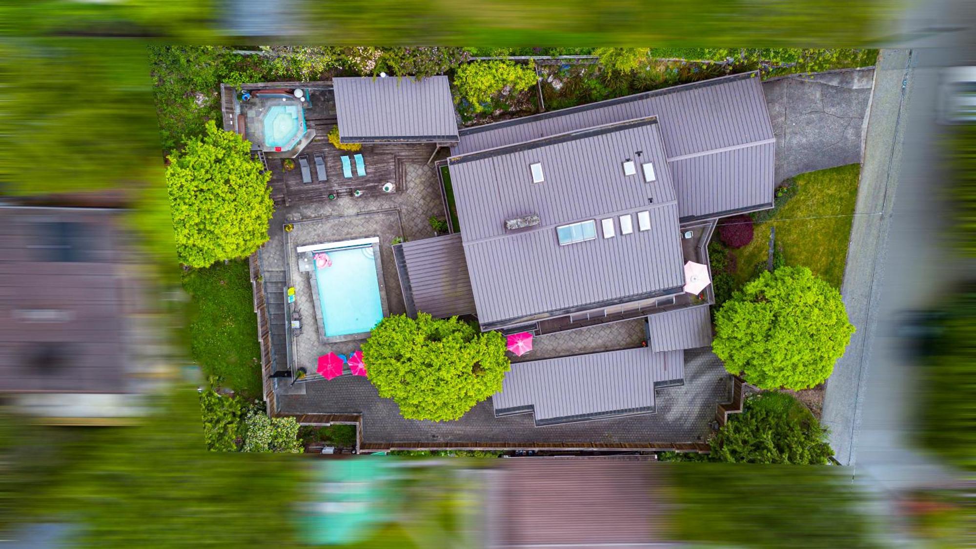 Seymour Private Bedroom, Ensuite Bathroom With Shared Pool, Hot Tub With Views Βόρειο Βανκούβερ Εξωτερικό φωτογραφία