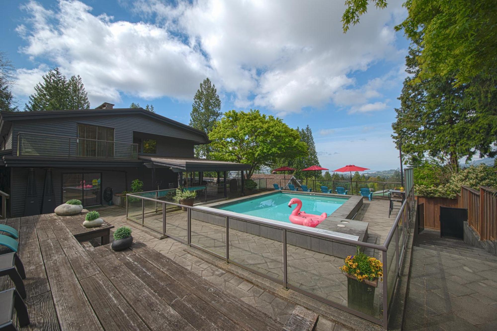 Seymour Private Bedroom, Ensuite Bathroom With Shared Pool, Hot Tub With Views Βόρειο Βανκούβερ Εξωτερικό φωτογραφία